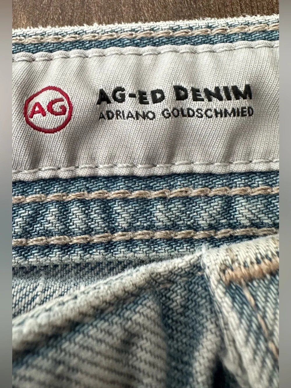 AG Adriano Goldschmied Everett Slim Straight Distressed Jeans 32 USA